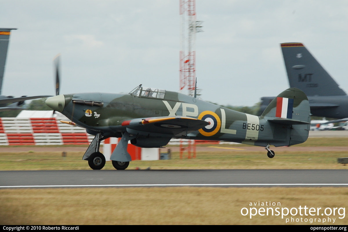G-HHII - Private / Untitled Hawker Hurricane Mk.IIb at RAF Fairford (FFD/EGVA) taken by Roberto Riccardi | openspotter.org | ID: 3552