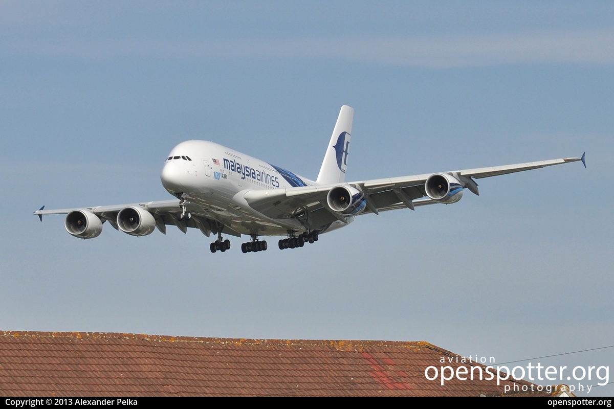 9M-MNF - Malaysia Airlines Airbus A380-841 at London Heathrow Airport (LHR/EGLL) taken by Alexander Pelka | openspotter.org | ID: 9206
