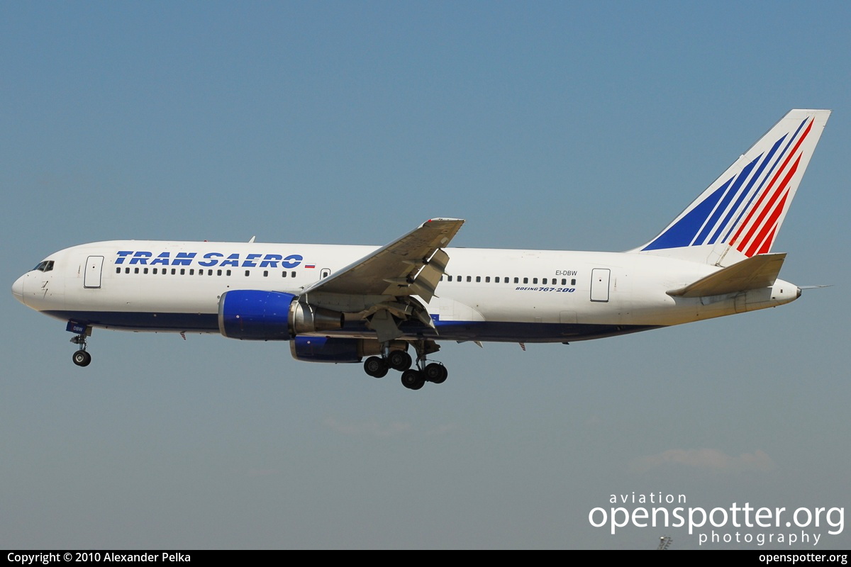 EI-DBW - Transaero Airlines Boeing 767-201(ER) at Barcelona Airport (BCN/LEBL) taken by Alexander Pelka | openspotter.org | ID: 11119