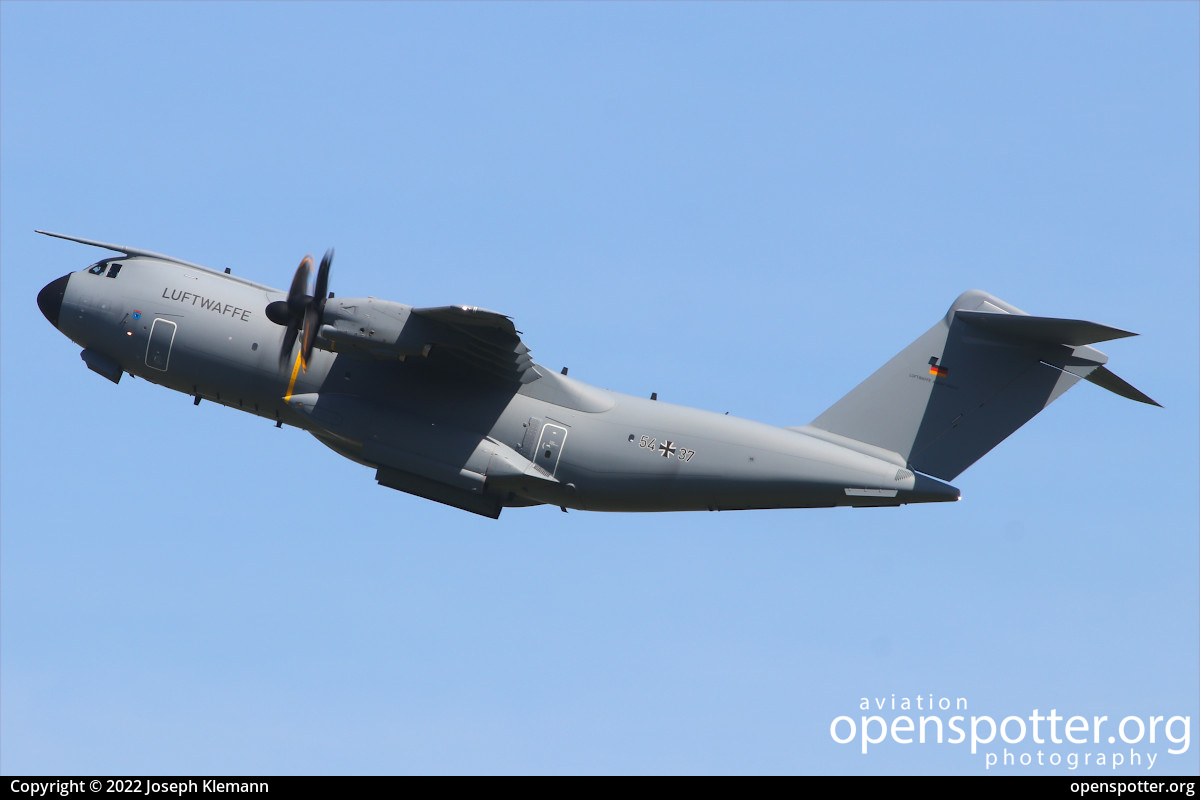 54+37 - German Air Force (Luftwaffe) Airbus A400M at Saarbrücken Airport (SCN/EDDR) taken by Joseph Klemann | openspotter.org | ID: 78042