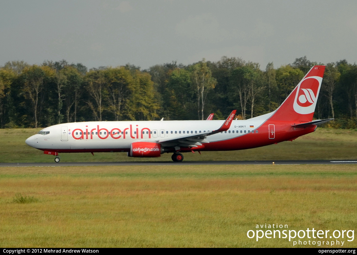 D-ABKY - Air Berlin Boeing 737-86J(WL) at Cologne Bonn Airport (Köln/Bonn - Konrad Adenauer) (CGN/EDDK) taken by Mehrad Andrew Watson | openspotter.org | ID: 4629