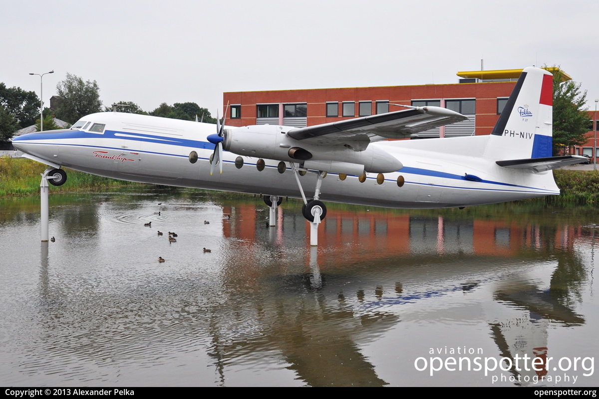 PH-NIV - Fokker Fokker F27-500 Friendship at Schiphol Airport (AMS/EHAM) taken by Alexander Pelka | openspotter.org | ID: 19256