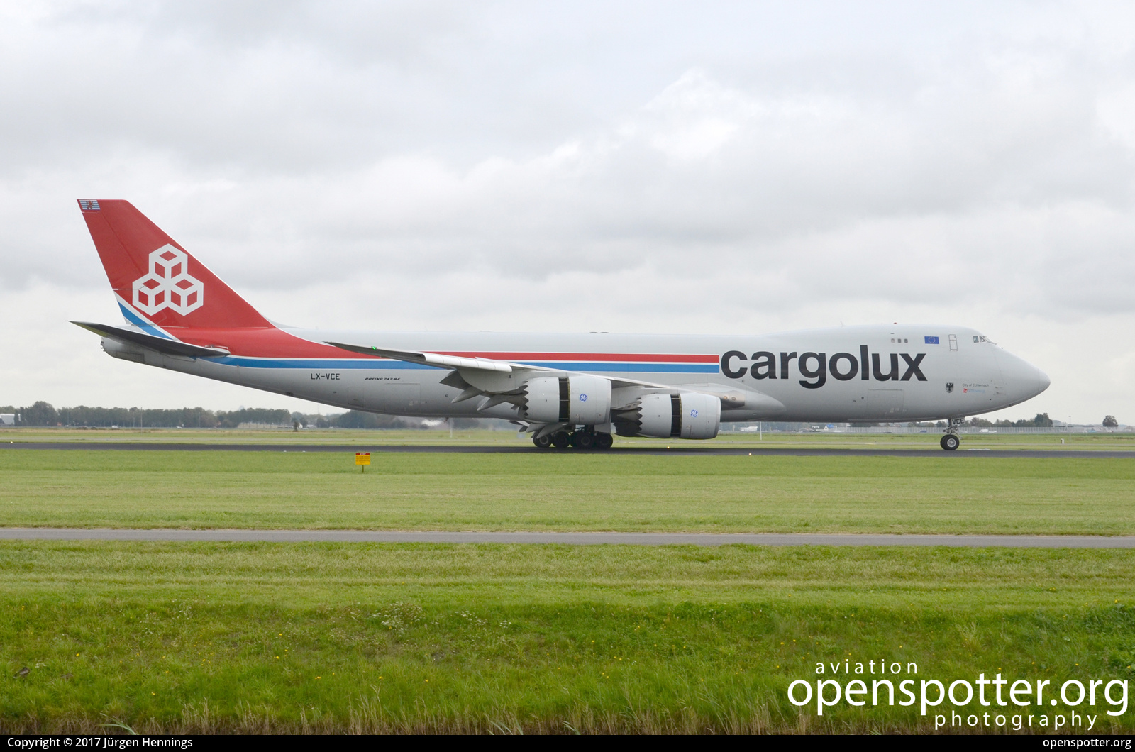 LX-VCE - Cargolux Airlines International Boeing 747-8R7F at Schiphol Airport (AMS/EHAM) taken by Jürgen Hennings | openspotter.org | ID: 46702
