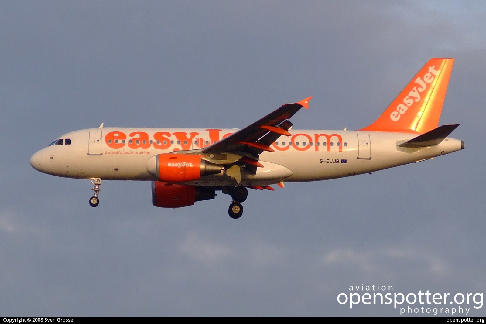 G-EJJB - easyJet Airbus A319-111 at Berlin-Schönefeld International Airport (SXF/EDDB) taken by Sven Grosse | openspotter.org | ID: 40310