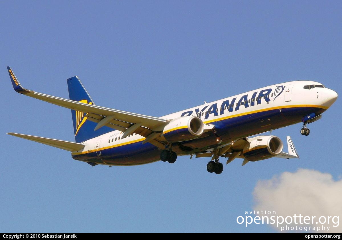 EI-EKB - Ryanair Boeing 737-8AS(WL) at Berlin-Schönefeld International Airport (SXF/EDDB) taken by Sebastian Jansik | openspotter.org | ID: 1915