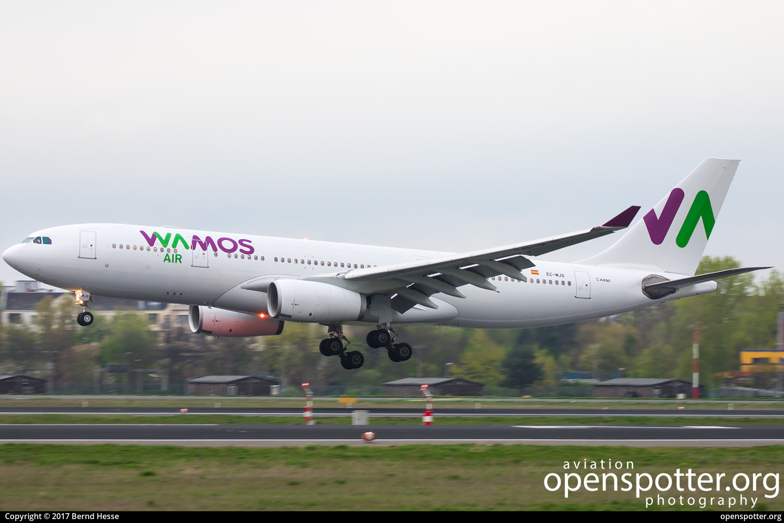 EC-MJS - Wamos Air Airbus A330-243 at Berlin-Tegel Airport (TXL/EDDT) taken by Bernd Hesse | openspotter.org | ID: 42077