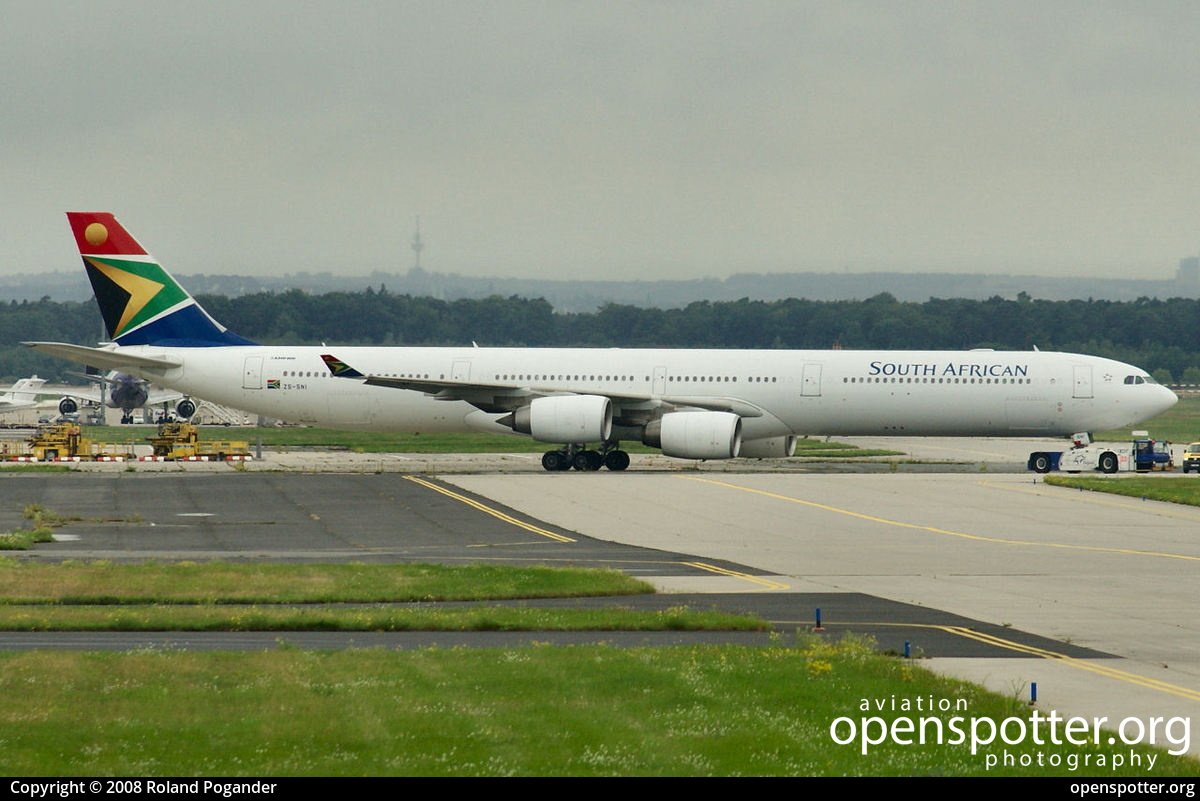ZS-SNI - South African Airways Airbus A340-642 at Frankfurt International Airport (FRA/EDDF) taken by Roland Pogander | openspotter.org | ID: 2996