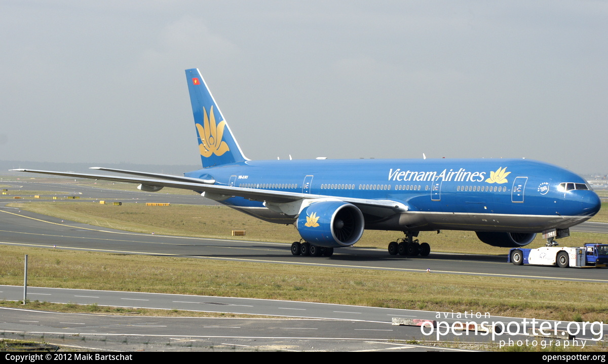 VN-A141 - Vietnam Airlines Boeing 777-2Q8(ER) at Frankfurt International Airport (FRA/EDDF) taken by Maik Bartschat | openspotter.org | ID: 4296
