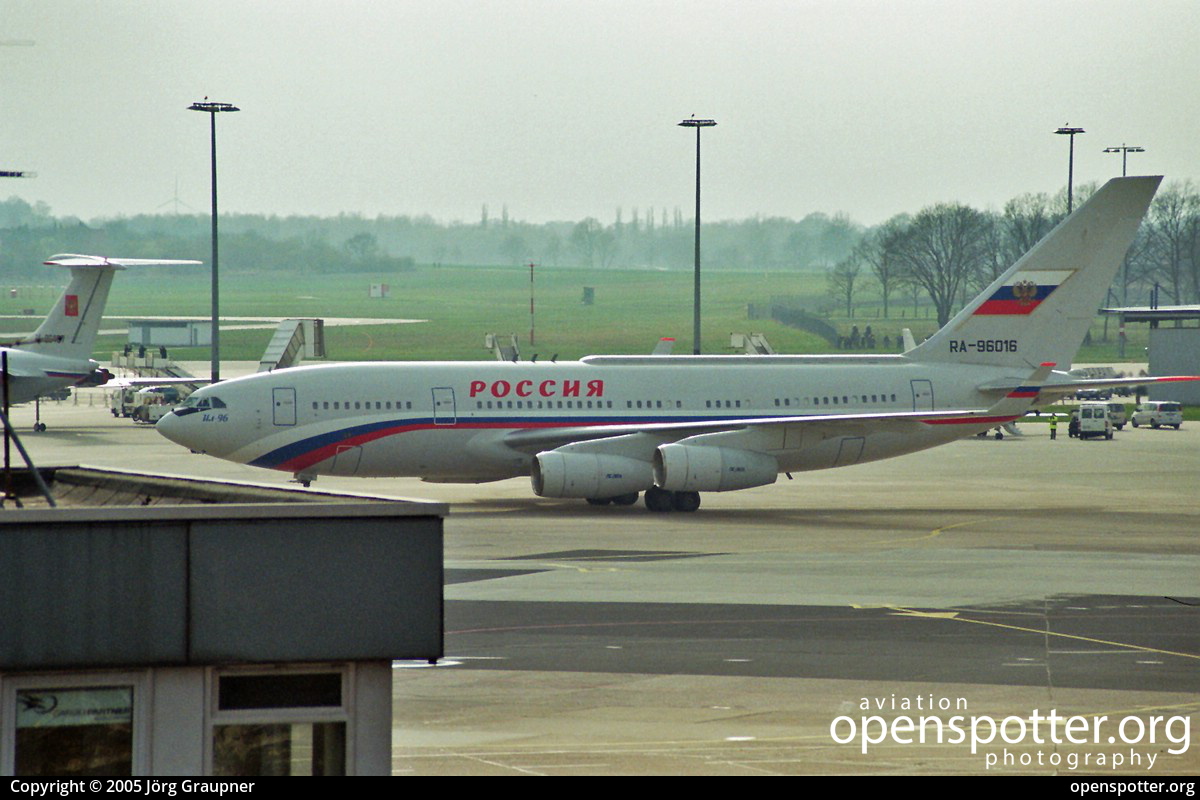 RA-96016 - Rossiya - Special Flight Detachment Ilyushin Il-96-300PU at Hanover-Langenhagen Airport (HAJ/EDDV) taken by Jörg Graupner | openspotter.org | ID: 8501