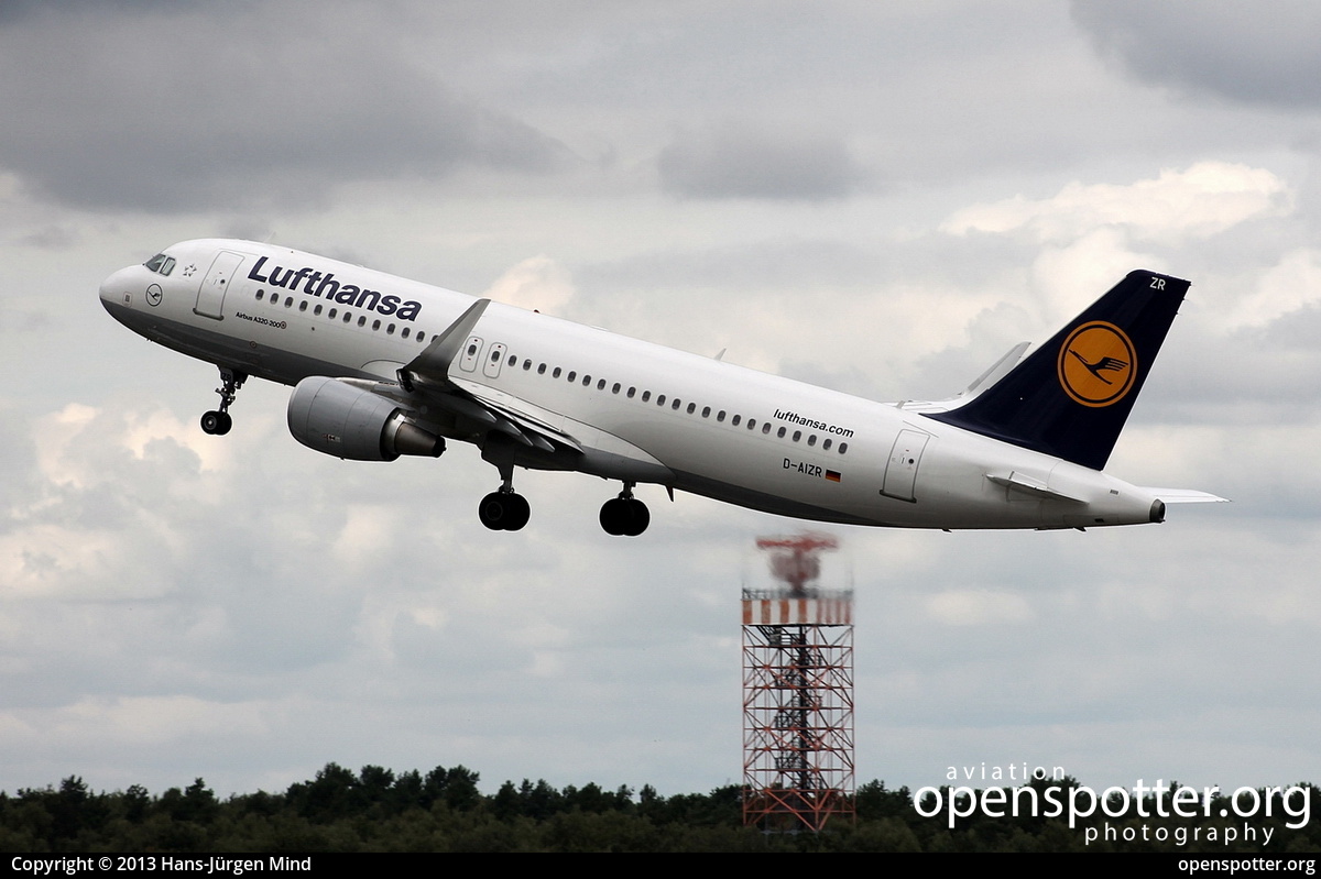 D-AIZR - Lufthansa Airbus A320-214(WL) at Berlin-Tegel Airport (TXL/EDDT) taken by Hans-Jürgen Mind | openspotter.org | ID: 8834