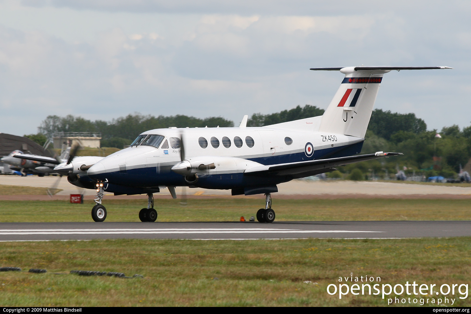 ZK450 - Royal Air Force Hawker Beechcraft King Air B200GT at RAF Fairford (FFD/EGVA) taken by Matthias Bindseil | openspotter.org | ID: 44863