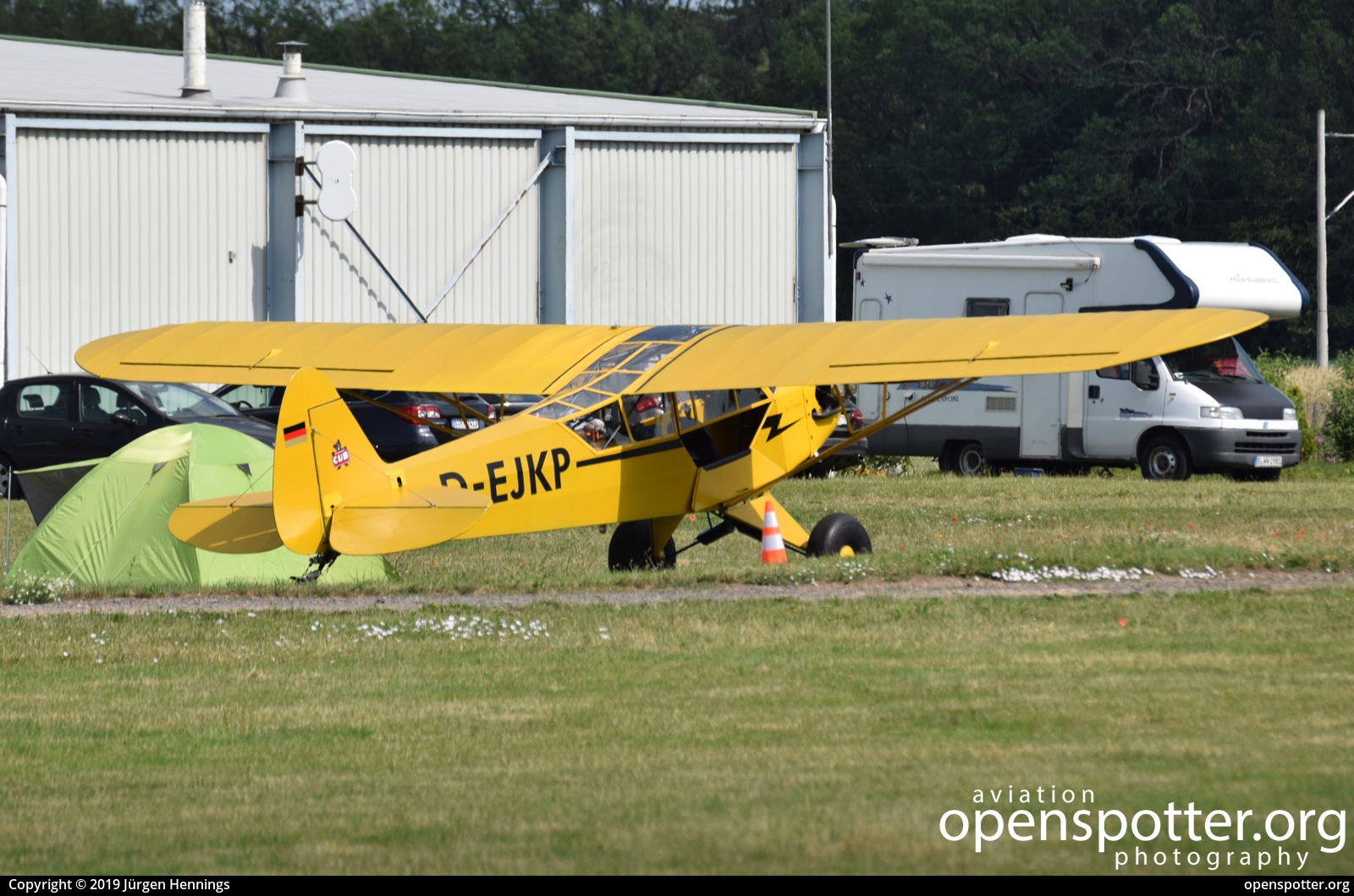 D-EJKP - Private / Untitled Piper L-4J Grasshopper at Flugplatz Bienenfarm (EDOI) taken by Jürgen Hennings | openspotter.org | ID: 62113