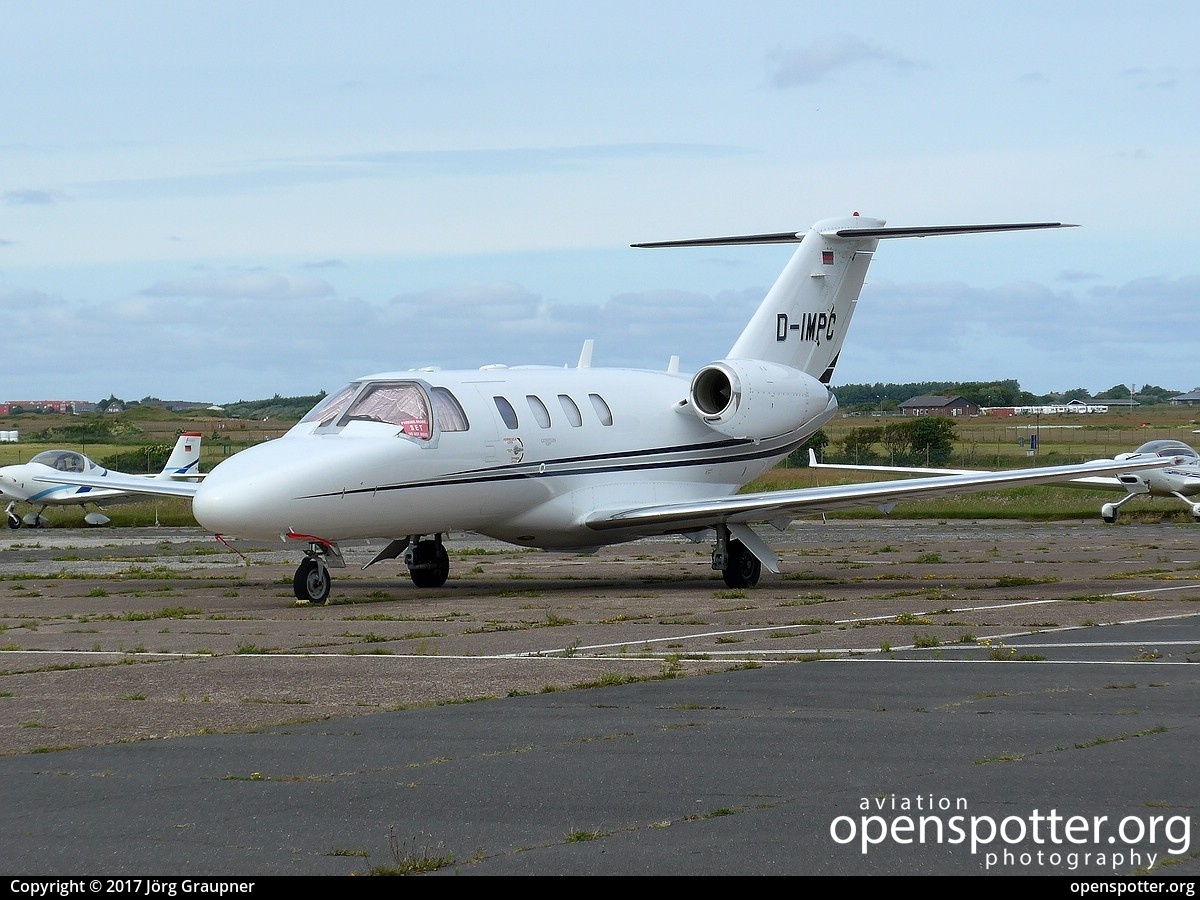D-IMPC - Private / Untitled Cessna 525 CitationJet at Flughafen Sylt (GWT/EDXW) taken by Jörg Graupner | openspotter.org | ID: 45468