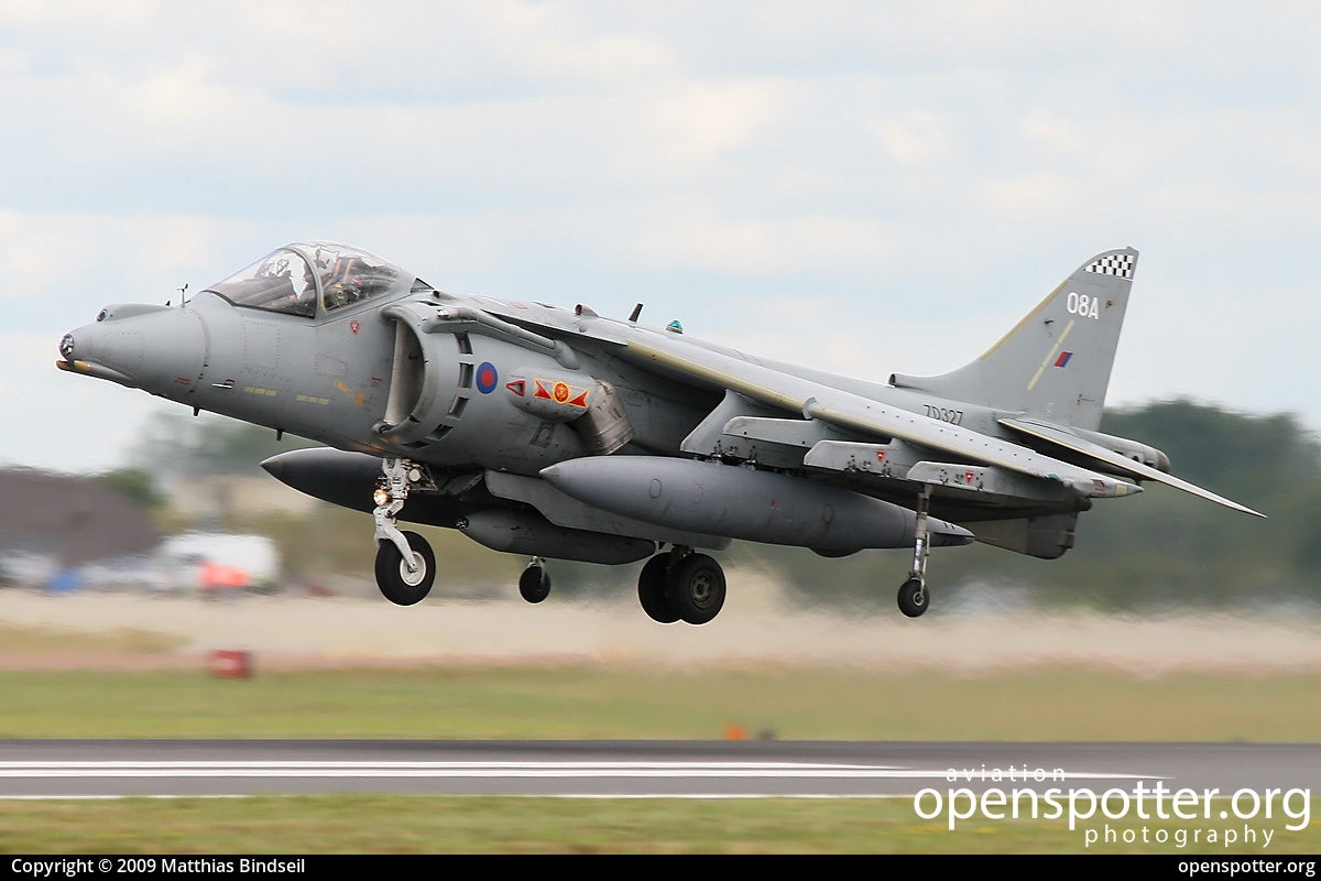 ZD327 - Royal Air Force BAe Harrier GR7 at RAF Fairford (FFD/EGVA) taken by Matthias Bindseil | openspotter.org | ID: 43636