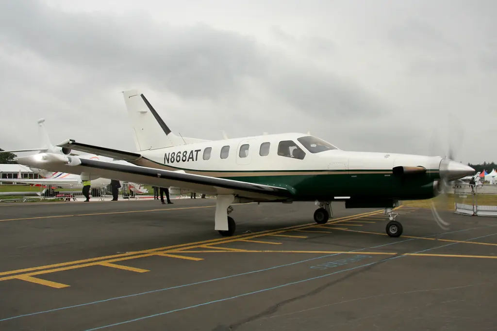 Photo of N868AT