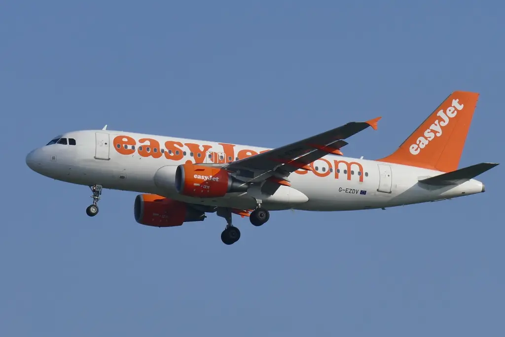 Photo of G-EZDV