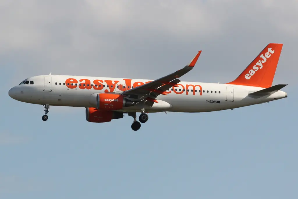Photo of G-EZOI